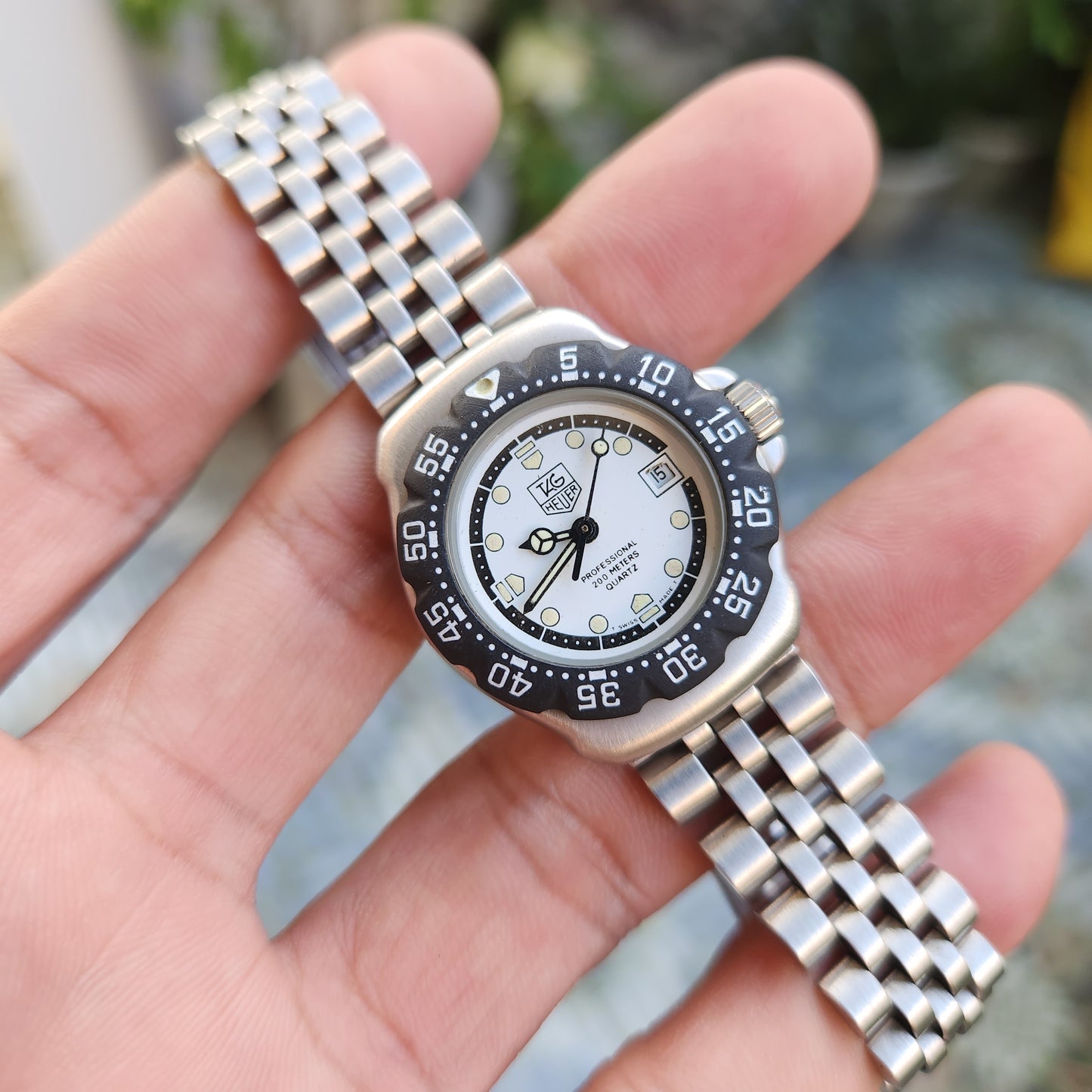 Tag Heuer F1 Classic Ladies in White Dial 28mm