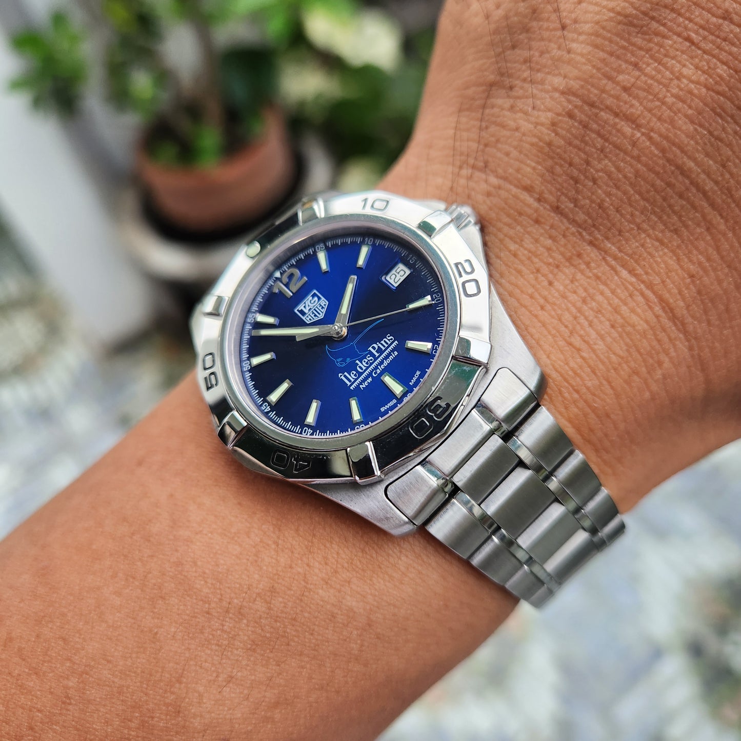 Tag Heuer Aquaracer Calibre 5 'Isle of Pines' Limited Edition in Blue Sunburst Dial 39mm