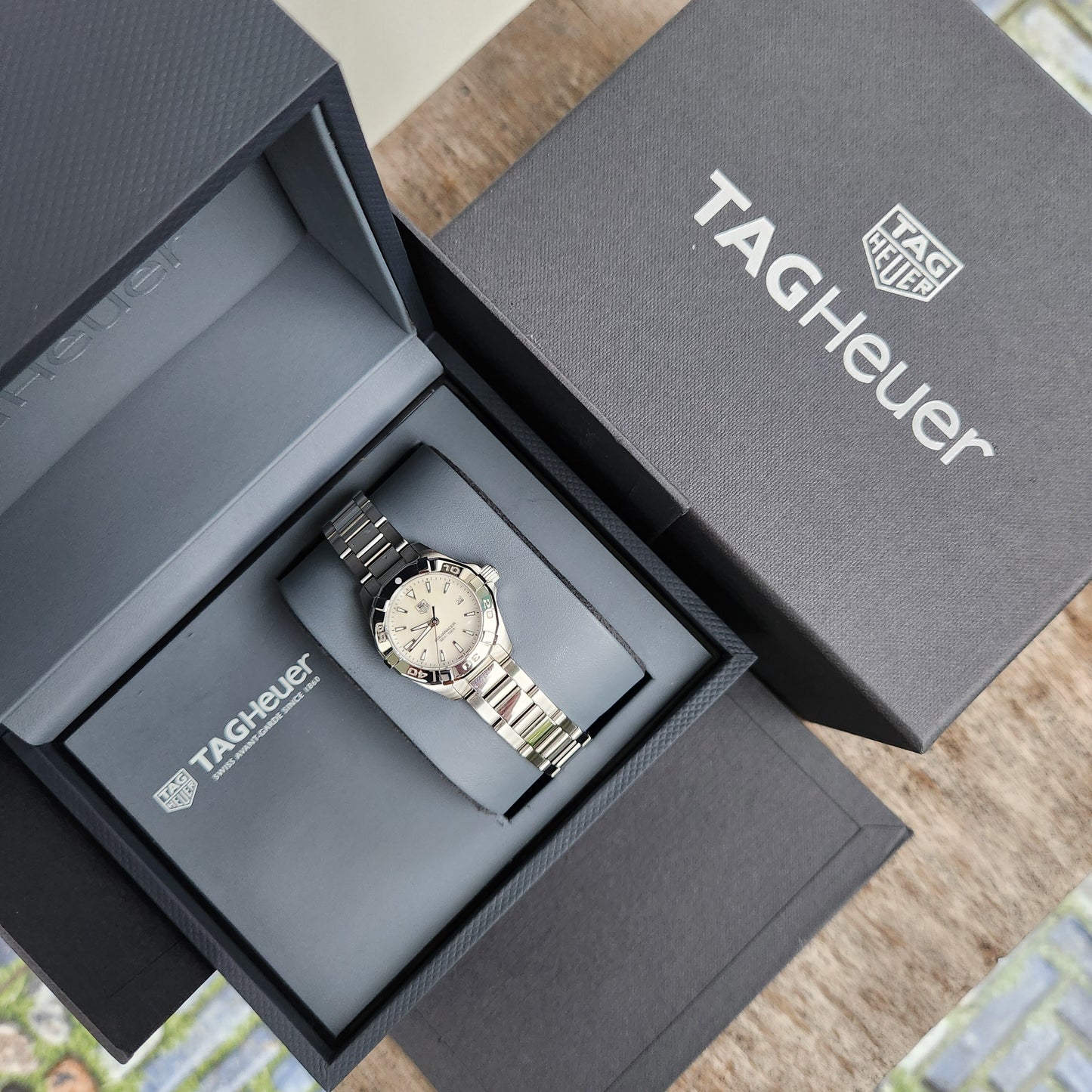 Tag Heuer Ladies Aquaracer Mother of Pearl White Dial 27mm