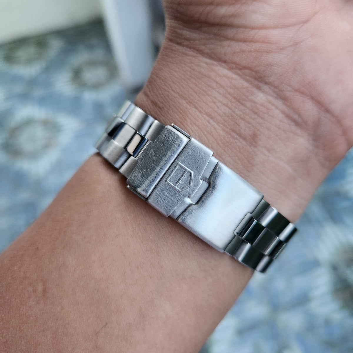 Tag Heuer Exclusive Chronograph in Silver Dial 39mm