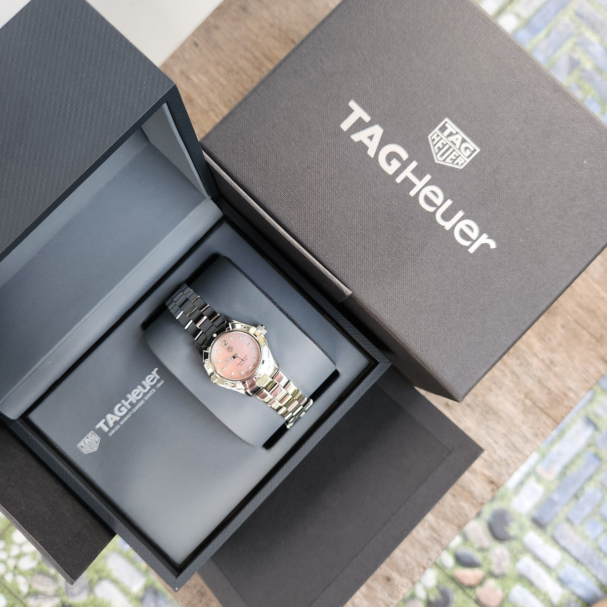 Tag Heuer Ladies Aquaracer Pink Mother of Pearl Dial with 10 Diamonds 27mm