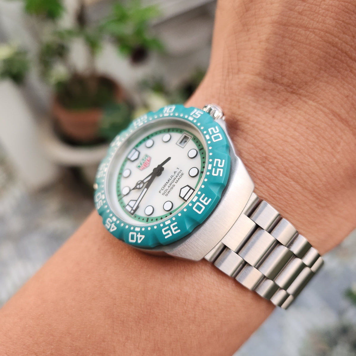 Tag Heuer F1 SolarGraph Limited Edition Green Bezel in White Dial 38mm - Complete Set