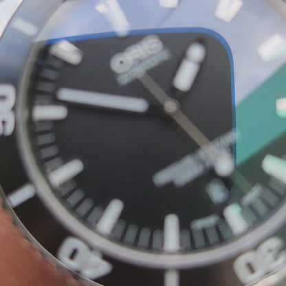 Oris Aquis Date Ceramic Matte Bezel in Black Dial 43mm - Complete Set