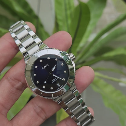 Oris Ladies Aquis Date Tungsten Bezel in Sunray Blue Dial with Diamonds 36mm